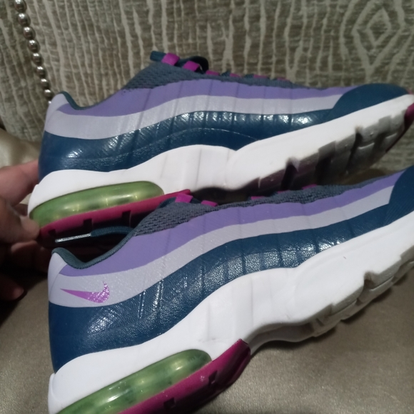 Nike Air Max 95 Athletic Shoes/Sneakers - Picture 6 of 14